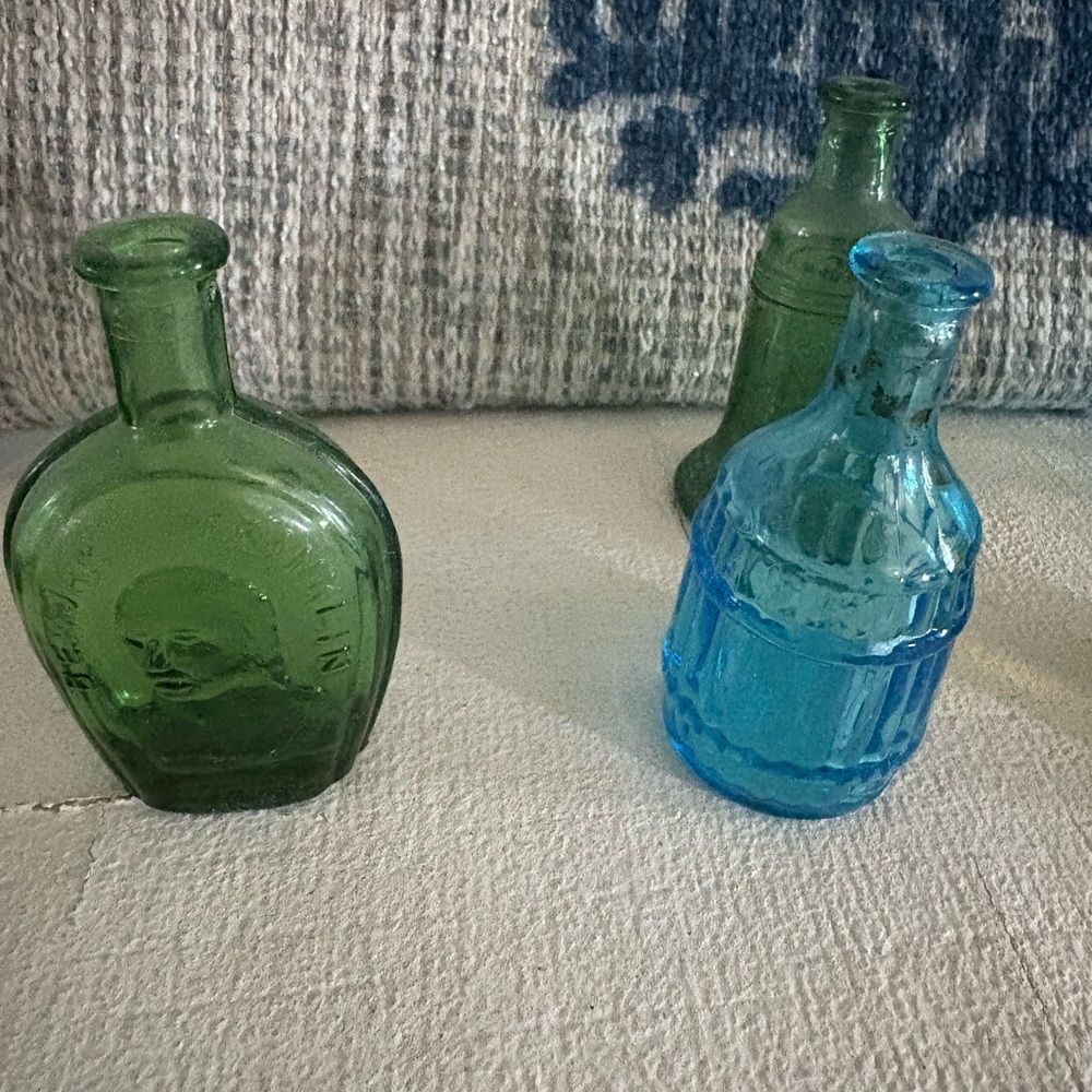 Vintage Glass Bottle Collection - Picture 2 of 4
